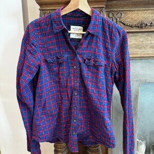 Abercrombie & Fitch Plaid Button Down Shirt (Size S-M).